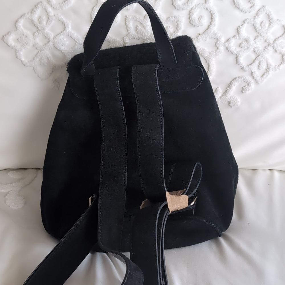 UGG Australia Nordie🖤 Black Shearling & Sueded Drawstring Mini Backpack NWOT - Picture 8 of 12